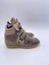 Hip sneaker “sleehak” suède